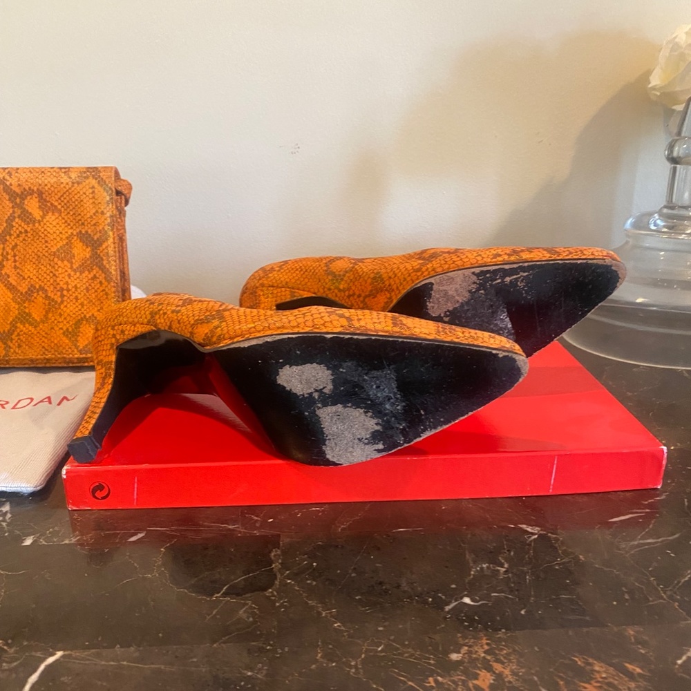 Charles Jourdan Shoes and bag - Picture 4 of 4